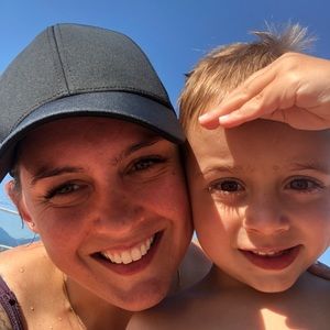 Meet your Posher, Carli